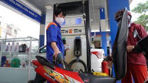 Giá xăng dầu hôm nay 30/9: RON 92 và E10 RON 95 kỳ tới tràn trề cơ hội về 20.000 đồng/lít? Giá đầy bình xe côn tay 150cc