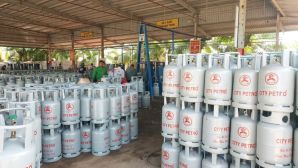Giá gas hôm nay 1/10 đồng loạt tăng, bình 48kg có nơi thêm gần 400.000 đồng
