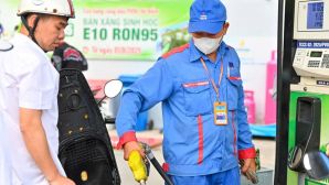 Giá xăng dầu tối 2/10: Dầu giảm, E5 RON 92 và E10 RON 95 kỳ tới có khả năng về 21.000 đồng/lít? Giá đầy bình xe ga 125cc