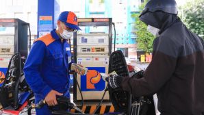 Giá xăng dầu tối 3/10: Dầu rẻ rồi, E5 RON 92 và E10 RON 95 có cơ hội về 20.000 đồng/lít từ tuần tới? Giá đầy bình xe số