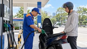 Cập nhật giá xăng dầu hôm nay 4/10 mới: Giá dầu liên tục đổi chiều? Xăng E5, E10 trong nước tăng giá?