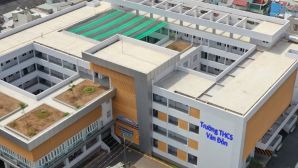  Xôn xao bảng thu 64 triệu đồng để mua màn hình, bảng trượt, tủ lớp học, hiệu trưởng trường nói gì?