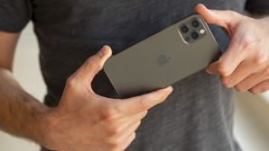 iPhone khung thép phẳng với camera 3 mắt rẻ nhất Việt Nam là đây, đẹp hơn iPhone 18 Pro, ăn đứt iPhone 17e