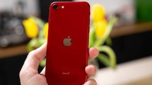 Đây là iPhone 5G rẻ nhất Việt Nam ngang tầm iPhone 13 Pro Max, chụp ảnh không thua iPhone 17e
