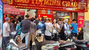 Bảng giá vàng hôm nay 11/10: Vàng SJC vàng 9999 tăng vượt ngưỡng, vì sao đà tăng chưa chắc chắn?