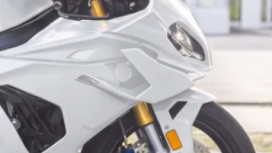 Sốc với BMW S1000RR mới: Lột xác toàn diện, cánh gió hầm hố, quyết đấu Ducati Panigale V4