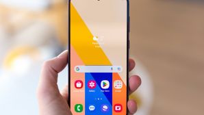 Galaxy S23 Plus còn hơn 8 triệu, rẻ bằng nữa iPhone 17e màn lớn, camera xịn ăn đứt