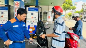 Giá xăng dầu trưa nay 14/10: Dầu diesel xuống gần đáy, RON 92 và E10 RON 95 ngày mai ‘về bờ’? Giá đầy bình ô tô Honda
