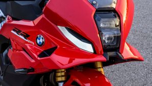 BMW tung 'tiểu S 1000 RR' F 450 RR 2027: 450cc, cánh gió hầm hố, công nghệ côn tự động
