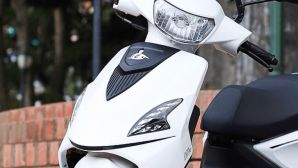 Quên Honda Vision đi, ‘xe ga quốc dân’ mới chính thức ra mắt: Giá rẻ 32,6 triệu đồng, có động cơ 150cc át vía cả SH Mode