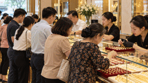 Giá vàng hôm nay 20/10 mới nhất: Vàng SJC vàng 9999 giảm không phanh? Người mua lỗ đậm gần 10 triệu/lượng