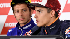 Đặt lên bàn cân với Valentino Rossi, Marc Marquez được huyền thoại MotoGP đánh giá vượt trội về tốc độ!