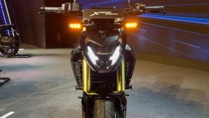 Tin xe trưa 21/10: ‘Vua côn tay’ 250cc mới ra mắt với giá 54 triệu đồng, rẻ ngang Honda Winner R và Yamaha Exciter
