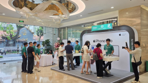 Sôi động không khí trải nghiệm iPhone Duo cùng Hoàng Hà Mobile tại 3 trung tâm thương mại Vincom