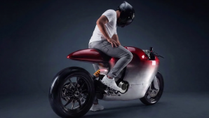 Mô tô độ Việt Nam khiến dân chơi choáng váng: Động cơ Ducati 110 mã lực, giá hơn 1 tỷ đồng