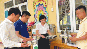 Kết quả xét nghiệm nước uống vụ nhiều học sinh ở Thái Nguyên xuất hiện biểu hiện bất thường về sức khỏe