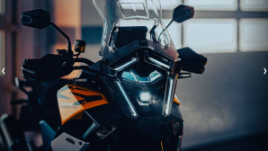 KTM 1390 Super Adventure 2026 đổ bộ Malaysia: Giá ngang ô tô, công nghệ khiến BMW phải dè chừng