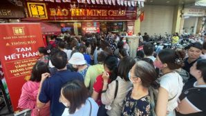 Giá vàng hôm nay 28/10: Vàng SJC vàng 9999 tăng rồi lại giảm liên tục, vàng thế giới chìm dưới đáy
