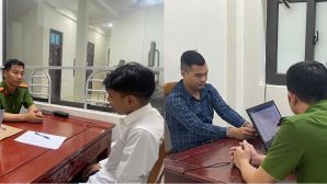 Lời khai của 2 đối tượng ở Thanh Hóa sau khi đầu thú, đã rõ lý do cố thủ suốt 9 giờ trên nóc nhà