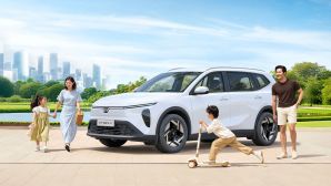 Một tháng sở hữu VinFast VF MPV 7, gia đình Việt hài lòng với trải nghiệm ở cả ba hàng ghế