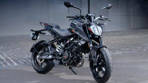Tin xe trưa 30/10: Ra mắt ‘vua côn tay’ mới giá 56 triệu đồng ngang Yamaha Exciter, dùng động cơ 200cc mạnh hơn Winner R
