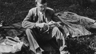 Hitler và bí mật ‘sốc’ về mối tình đầu của gã độc tài phát xít Đức