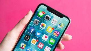 Apple thay màn hình miễn phí cho iPhone X bị lỗi tại Việt Nam