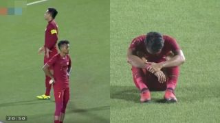 Cầu thủ Indonesia bật khóc nức nở, nhìn Việt Nam giành HCV SEA Games 30