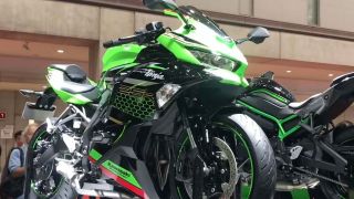 Lộ diện Kawasaki Ninja ZX-25R mới, sẽ có 2 phiên bản với các tính năng khác nhau