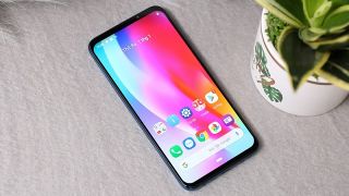 Top 3 điện thoại thông minh tầm trung đáng mua chơi Tết