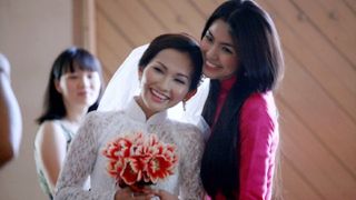 Bạn thân Tăng Thanh Hà ly hôn chồng sau 2 tháng cưới, bị oan vụ bị bắt ở vũ trường Hà Nội là ai?