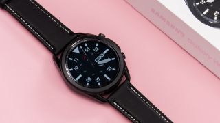 Mở hộp Galaxy Watch 3: Siêu phẩm đồng hồ thông minh 2020