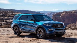 Ford Explorer 2021 rẻ hơn cả trăm triệu so với thế hệ cũ tại Việt Nam?