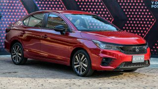 Honda City 2021 'vượt mặt' Toyota Vios với 'vũ khí' đứng đầu phân khúc