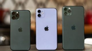 iPhone 12 vừa ra mắt, giá iPhone 11 lập tức giảm xuống mức ký lục