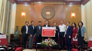 Honda Việt Nam hỗ trợ người dân các tỉnh miền Trung vượt qua khó khăn do mưa lũ gây ra