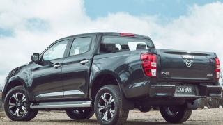 ‘Quái thú’ bán tải Mazda BT-50 2021 đổ bộ thị trường, mang ‘tương lai tăm tối’ tới cho Ford Ranger