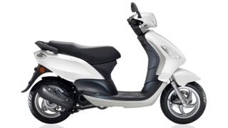 Đối thủ Honda Vision bất ngờ giảm nửa triệu đe nẹt Honda Lead, SH Mode, khách Việt ồ ạt xuống tiền