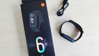 Đập hộp Mi Smart Band 6, bản nâng cấp đáng giá từ Mi Band 5