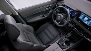 Đối thủ của Honda CR-V chính thức tung bản mới: Thiết kế ấn tượng, giá bán từ 600 triệu