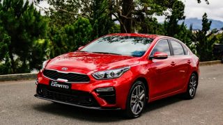 KIA Cerato giảm giá kỷ lục thu hút khách Việt, ‘hủy diệt’ hoàn toàn Hyundai Elantra và Mazda3