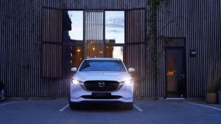 Mazda CX-5 2022 bản facelift chính thức ra mắt: Diện mạo nâng cấp, đẹp 'lấn át' Honda CR-V