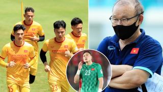 2 thủ môn phải băng bó sau khi rời sân tập, HLV Park lo sốt vó trước trận ĐT Việt Nam vs Trung Quốc