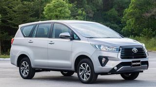Giá xe Toyota Innova 2021 lao dốc kỷ lục tại đại lý, cơ hội 'hốt' xe cực ngon cho khách Việt đã tới
