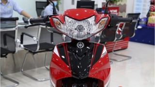 Giá xe Yamaha Sirius lao dốc trong tháng 11, rẻ hơn đáng kể khiến Honda Wave Alpha 'lo lắng'