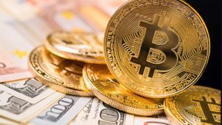 Giá Bitcoin 17/11: Giảm mạnh còn 60.000 USD, thị trường tiền số nhuốm đỏ