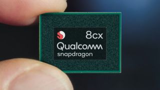 Qualcomm sắp ra mắt con chip cạnh tranh trực tiếp với Apple M series