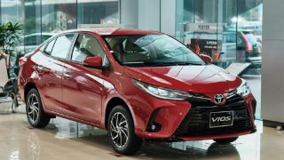 Toyota Vios nhận ưu đãi kép trong tháng 12, mức giá tại đại lý khiến Hyundai Accent 'chóng mặt'