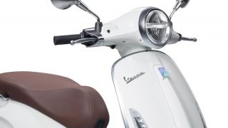 Đối thủ Honda SH 125i 2021 giảm giá sập sàn tại đại lý: Thiết kế sang chảnh, trang bị tuyệt đỉnh
