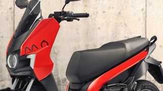 Honda SH 125i 2021 ‘ngẩn ngơ’ trước mẫu xe máy độc lạ, giá bán không tưởng khiến dân tình sững sờ